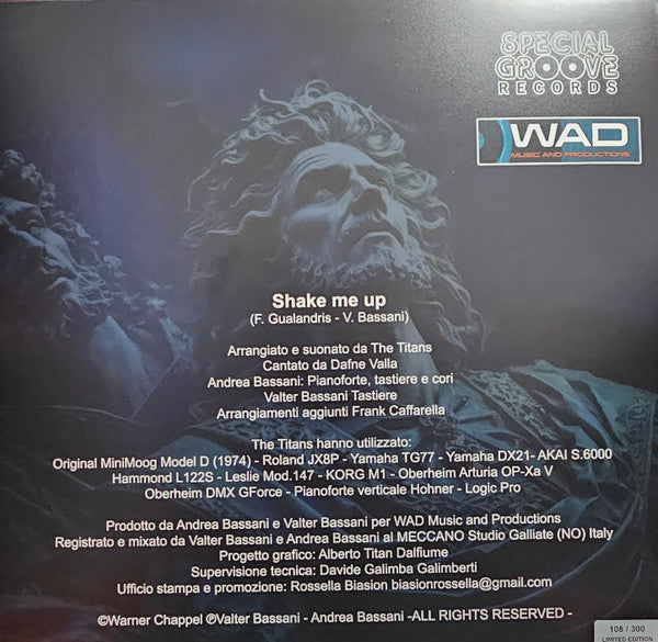 Dafne & The Titans – Shake Me Up