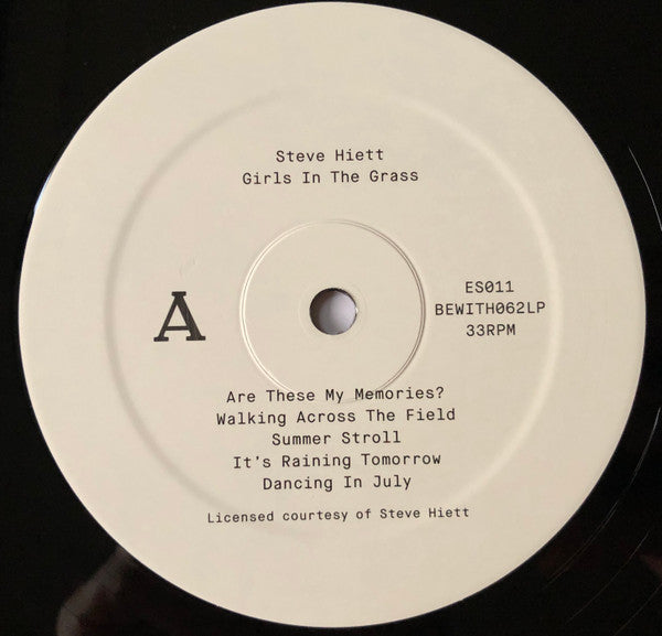 Steve Hiett – Girls In The Grass