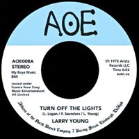 LARRY YOUNG / TURN OFF THE LIGHTS (7 inch)