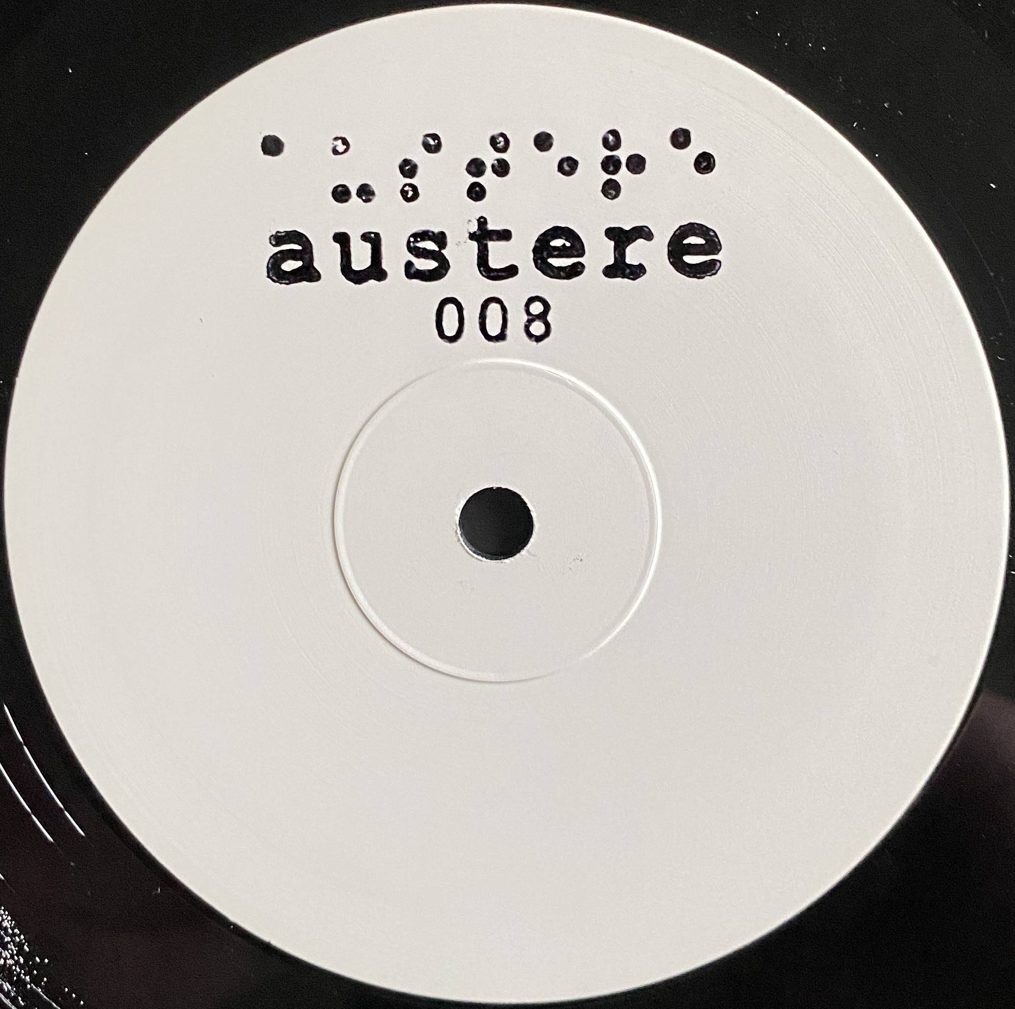 LAAK/AUSTERE 008